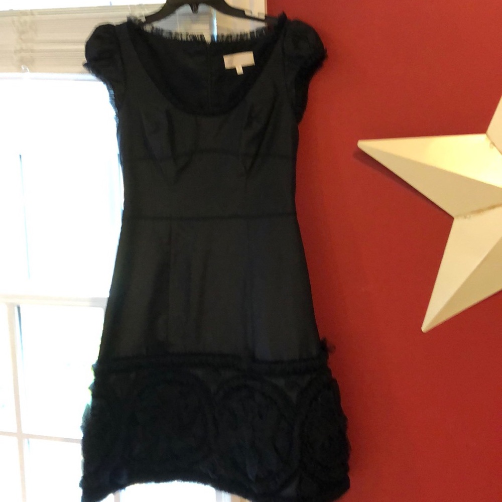 Black cocktail dress! Super cute for the holidays